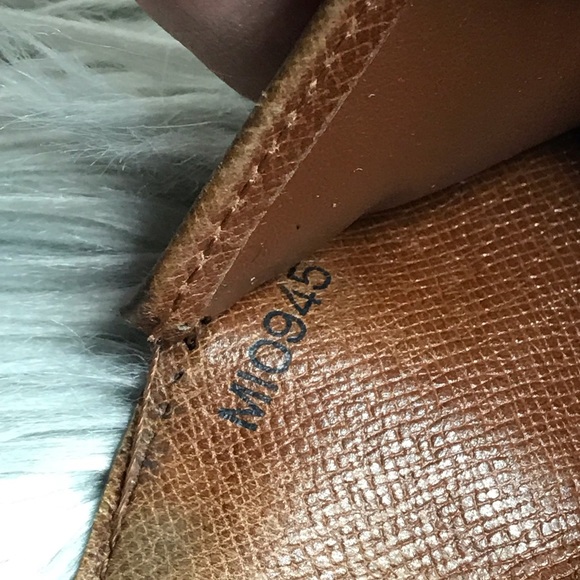 AUTH Louis Vuitton International Wallet MI0945 - Picture 8 of 8